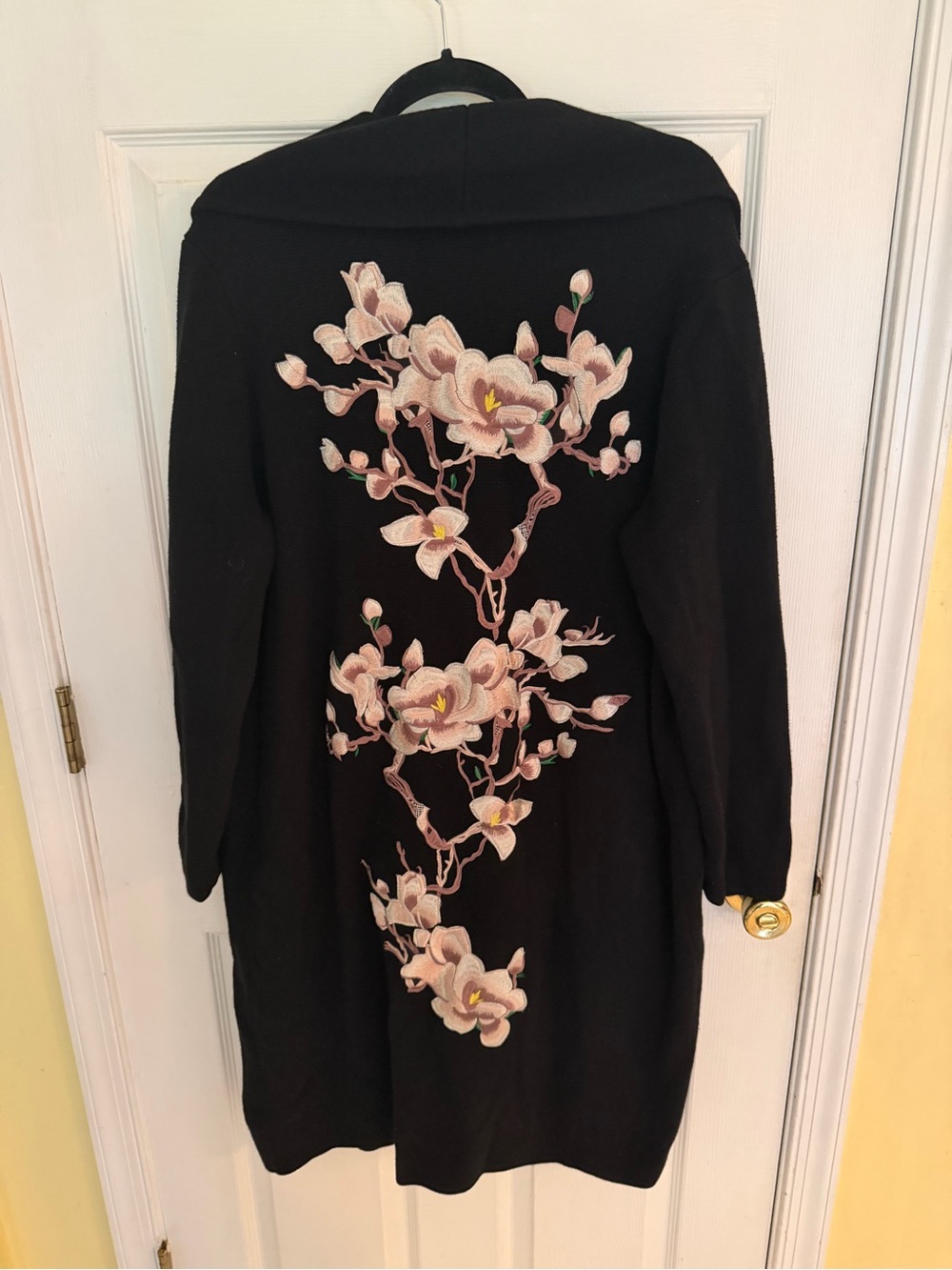 Chico’s Embroidered Floral Black Long Cardigan Duster Open Front Sz L Sweater - Picture 3 of 7